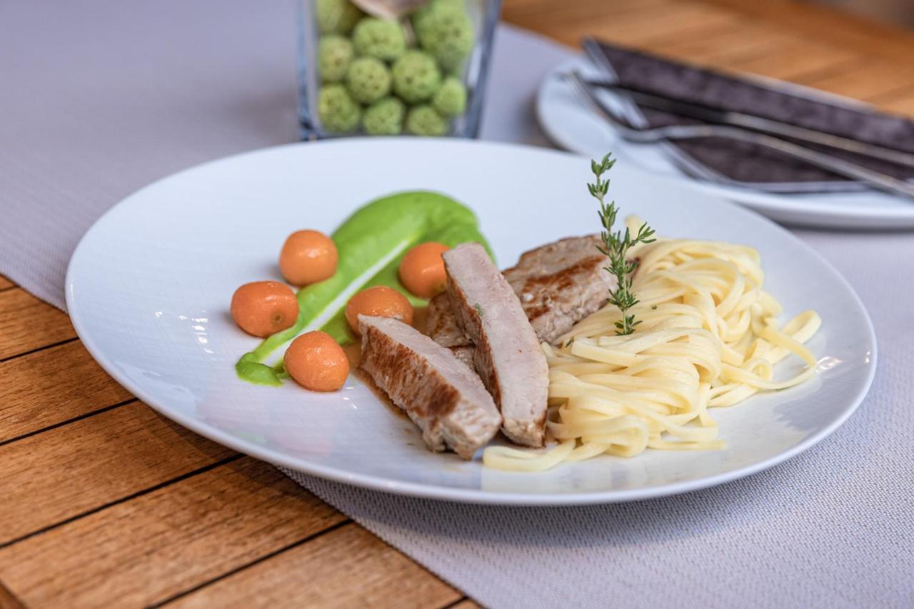 Alpen Adria Hotel & Spa 프레제거제 외부 사진