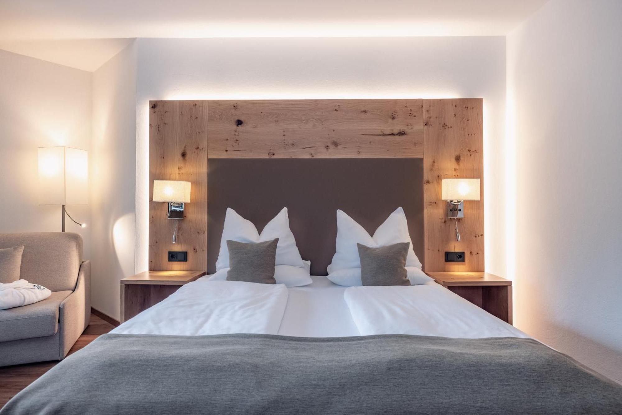Alpen Adria Hotel & Spa 프레제거제 외부 사진