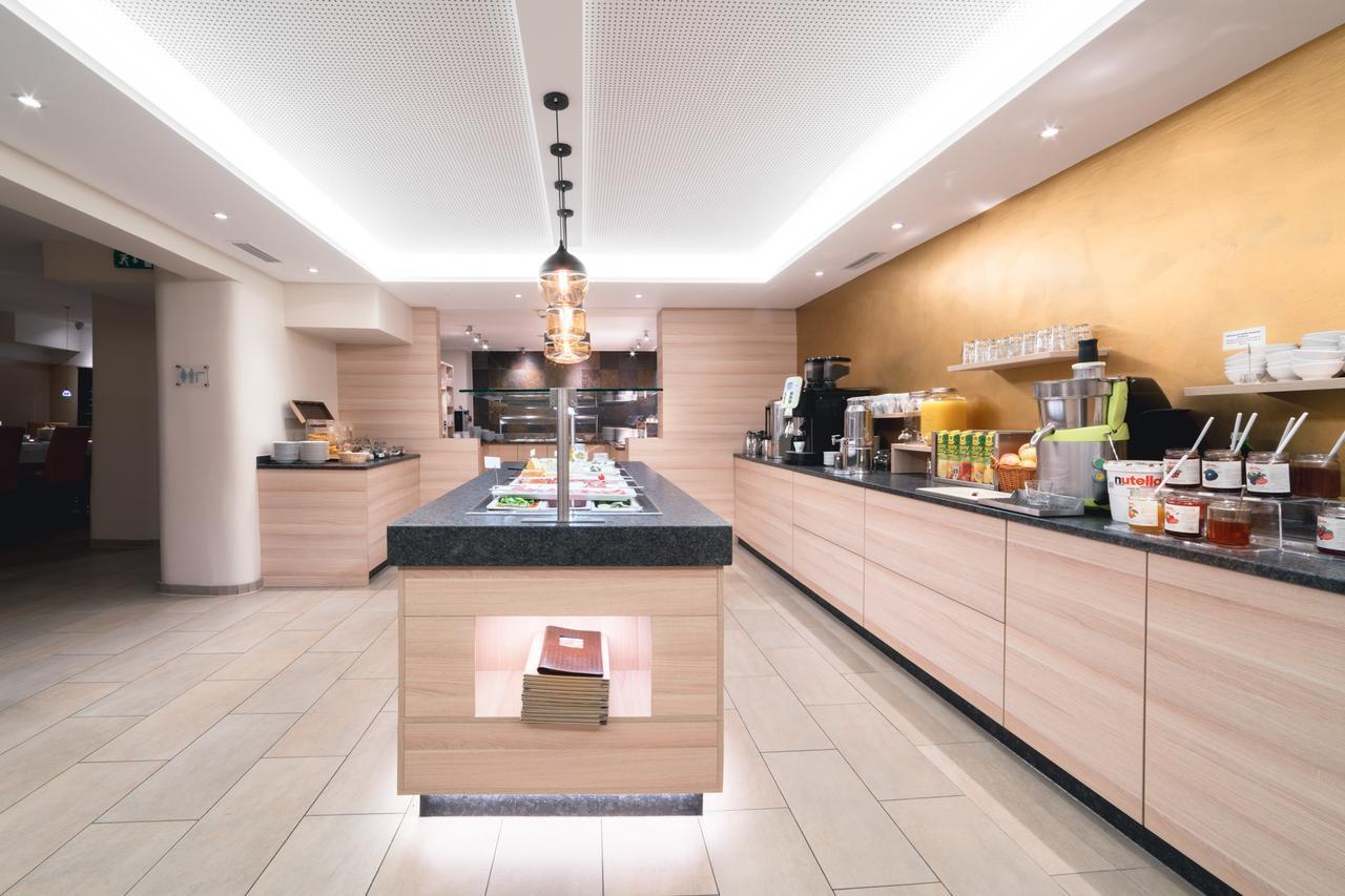 Alpen Adria Hotel & Spa 프레제거제 외부 사진